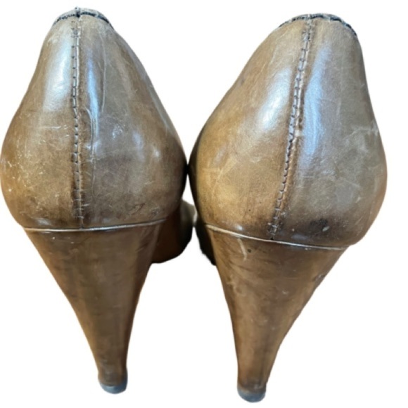 Miu Miu Brown Leather Pumps - Picture 4 of 6